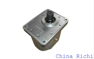TATRA T815 Lifting oil pump