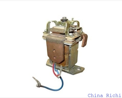 TATRA T815 magnetic switch
