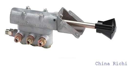 TATRA T815 Lifting control valve