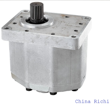 TATRA T815 Lifting gear pump
