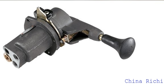 TATRA T815 hand brake valve